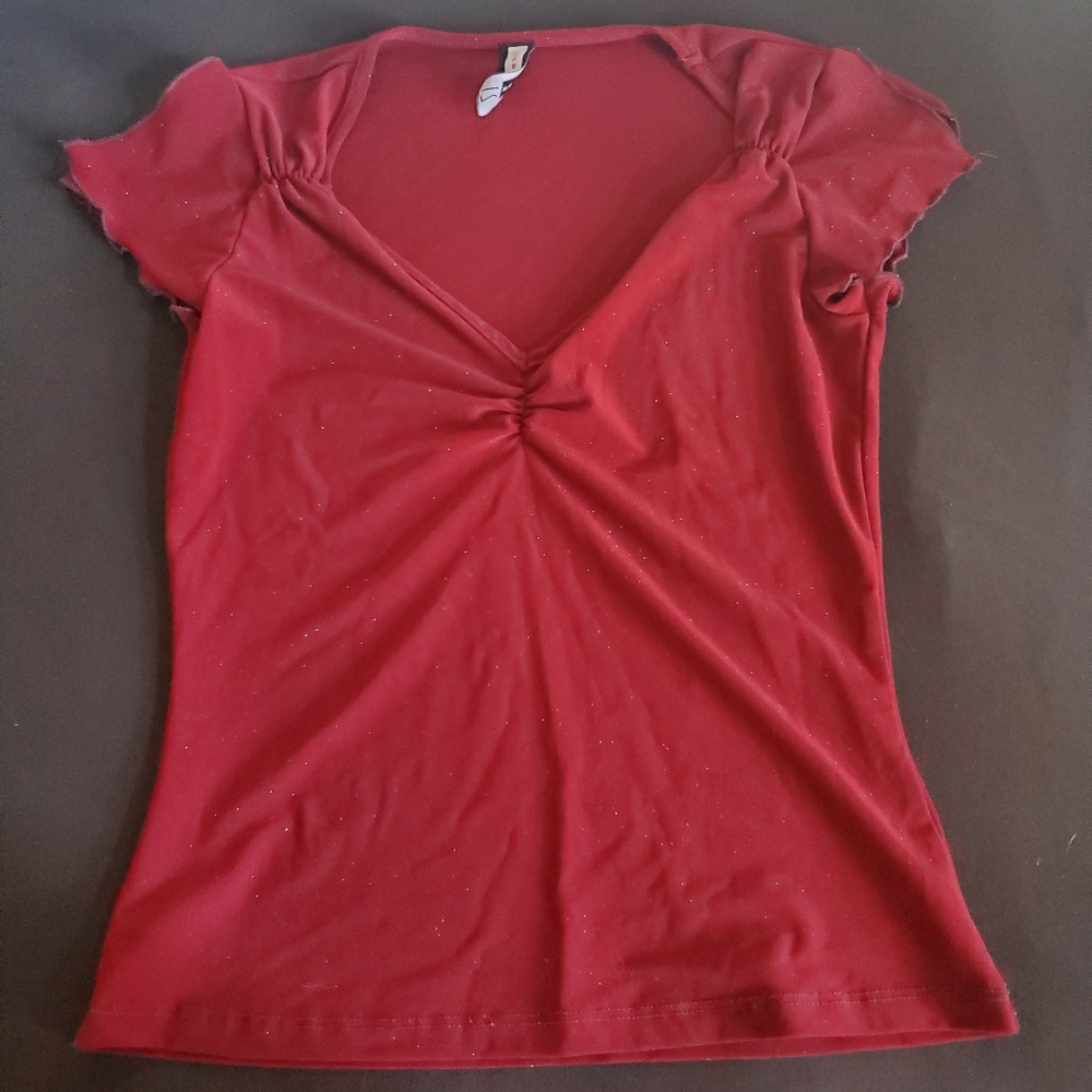 Forever 21 burgundy flutter sleeve top w/sparkle
